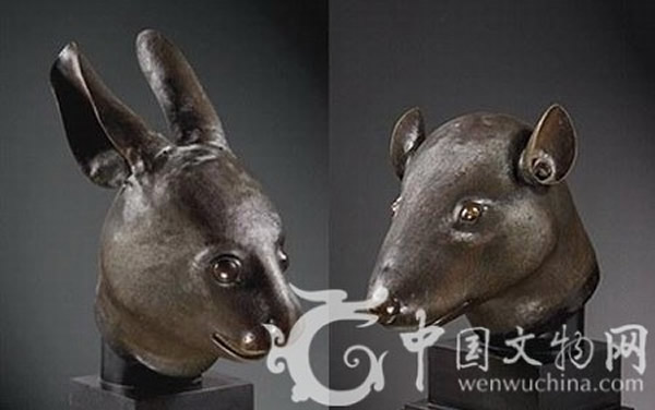 法国皮诺家族向中方无偿送交鼠首和兔首