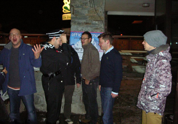 Ӣ�����������ɴ�¹���������װ�μ�����