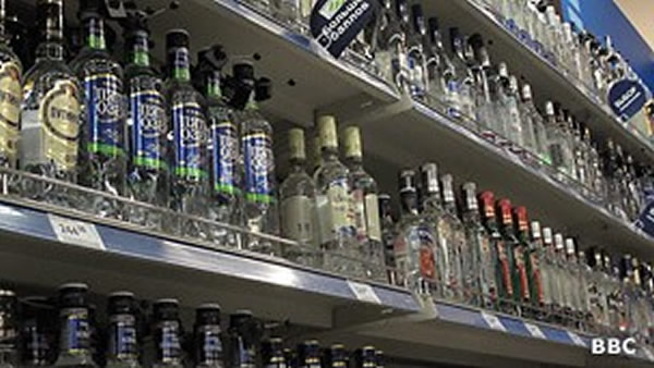 研究人员在10年中跟踪了超过15万俄罗斯人的饮酒习惯。