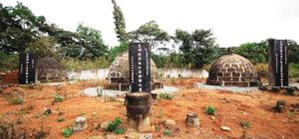 海口唐胄墓园的主体