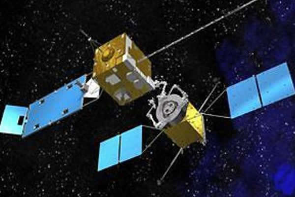 卫星在轨燃料加注需要先进的自动交会对接系统、机械臂等捕获装置,在燃料加注时需要更加安全的燃料转移系统等,该技术甚至可以为行星防御、大型轨道结构的安装服务。