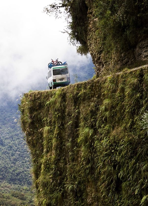 ����ά��������������·������˹·��Yungas Road��