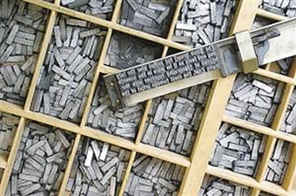 金属活字印刷是争议的焦点