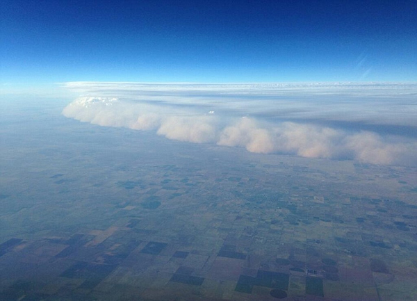 恐怖沙尘暴席卷美国