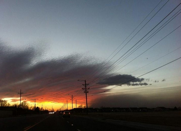 恐怖沙尘暴席卷美国