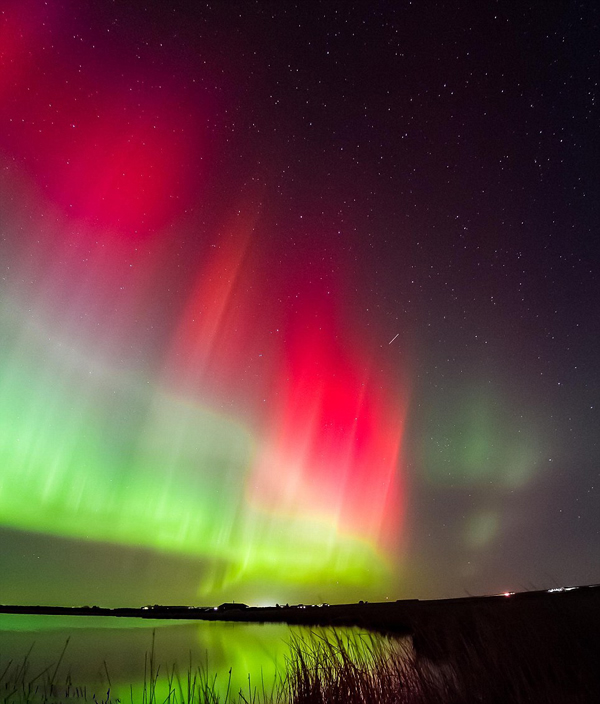 地球磁场风暴为英国上空带来罕见北极光