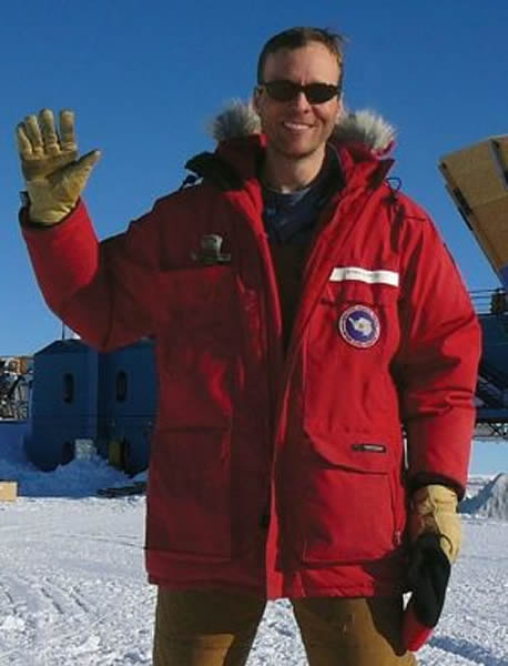 �����о��ĵ�һ���ߣ������ѧ��Լ�������߿˲�ʿ���ϼ�