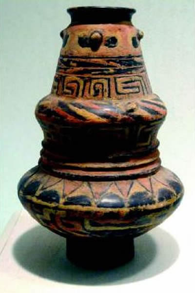 彩绘双腹罐(夏家店下层文化)