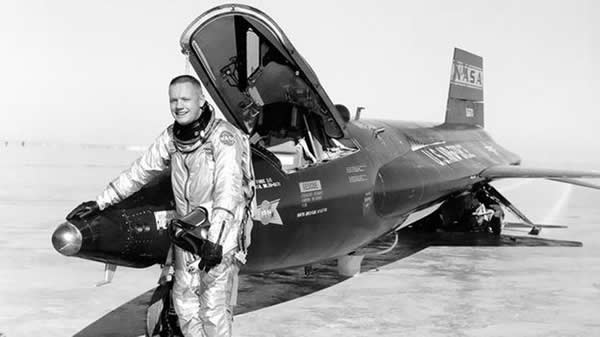 阿姆斯特朗与X-15