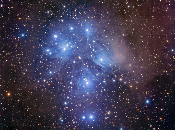 美国天文爱好者自制仪器在后花园拍美丽星云