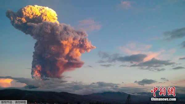 ��϶���в�ͨ�����߻�ɽ���10ǧ�׸ߵ�����