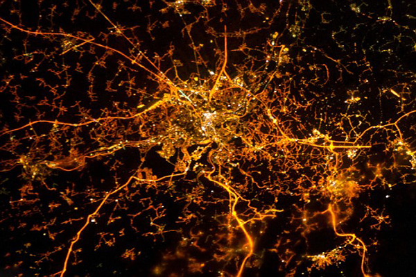 加那利群岛潮汐壮观景象的高空图获得NASA“年度图片”称号