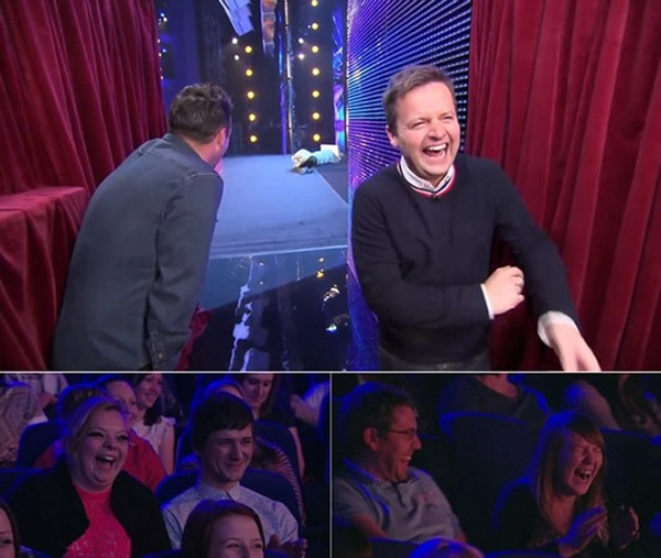 ��Ŀ�����˺��ֳ����ڴ�Ц������������ǡ����֡�