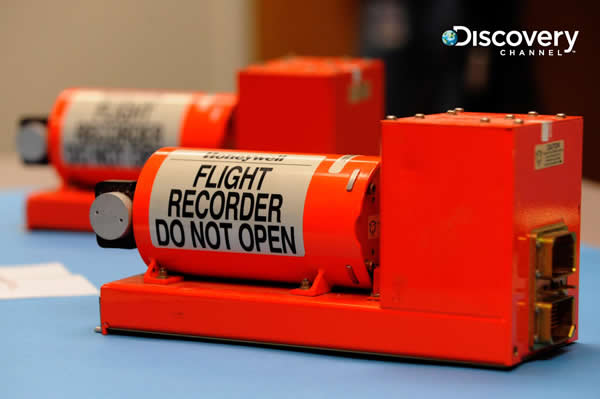 节目将从各方面解析现今最新的飞航安全科技,包括详细记录飞机飞行细节的黑盒子。