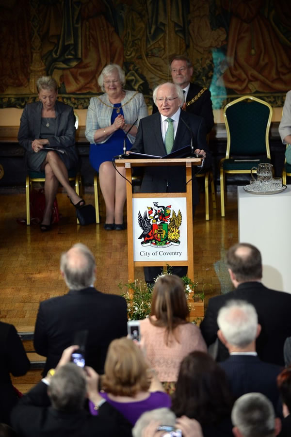 ��������ͳ��Ӣ���ݽ� ��Ƭ����������ɫӰ��