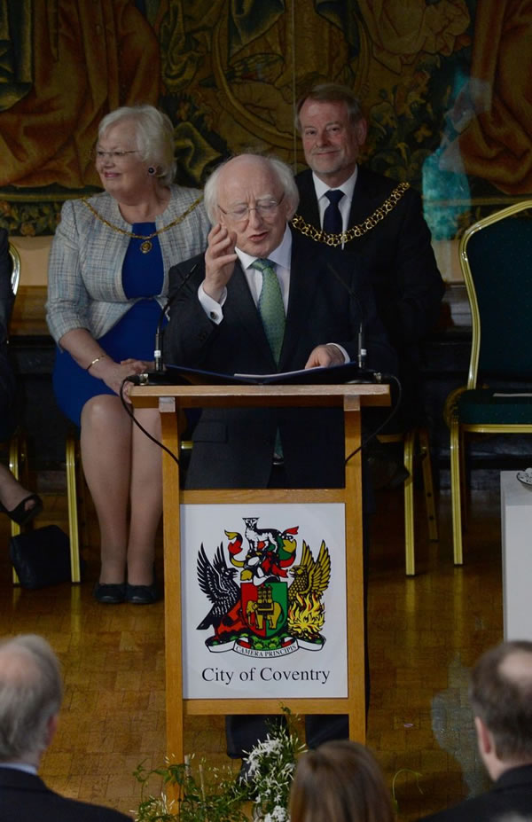 ��������ͳ��Ӣ���ݽ� ��Ƭ����������ɫӰ��