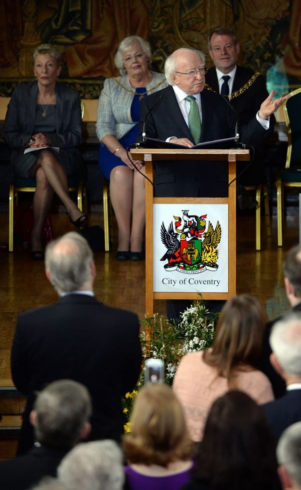 ��������ͳ��Ӣ���ݽ� ��Ƭ����������ɫӰ��