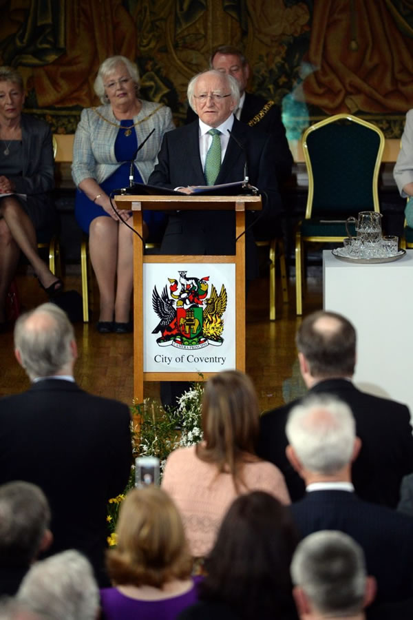 ��������ͳ��Ӣ���ݽ� ��Ƭ����������ɫӰ��