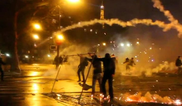 德国新纳粹分子在法国庆祝希特勒诞辰