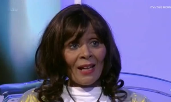 英国女子宣称从1990年代初期起已多次被外星人绑架