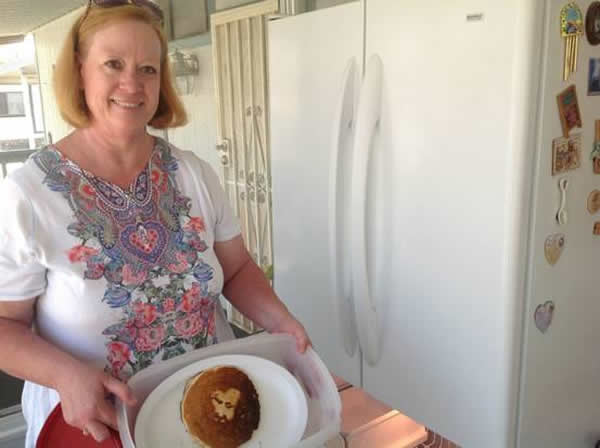 美国餐厅薄饼上惊现“耶稣”像