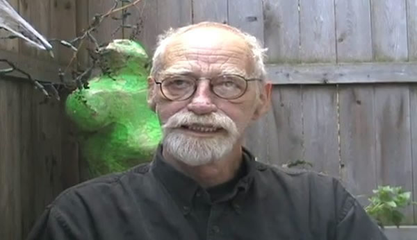 格鲁吉亚艺术家大卫•哈金斯(David Huggins)通过画作描述他与外星人的性爱关系,并且他著有一本名为《外星炼狱的爱恋》的书。