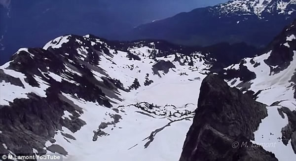 加拿大徒步旅行者在不列颠哥伦比亚省山区拍摄到疑似大脚怪