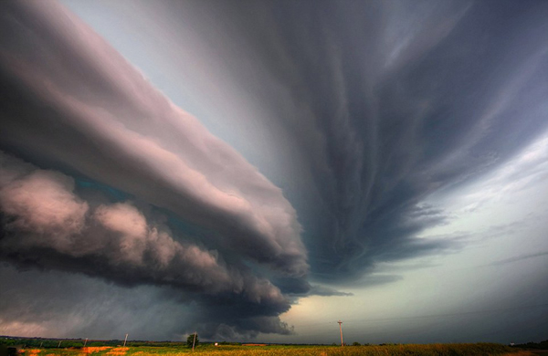 美国26岁摄影师拍摄大自然令人敬畏的一面