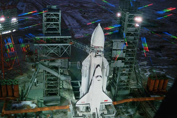 “暴风雪”号航天飞机由苏联研制的发展