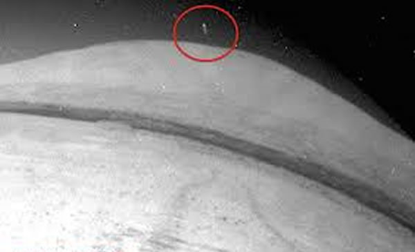 好奇号第二次在火星上空发现UFO?