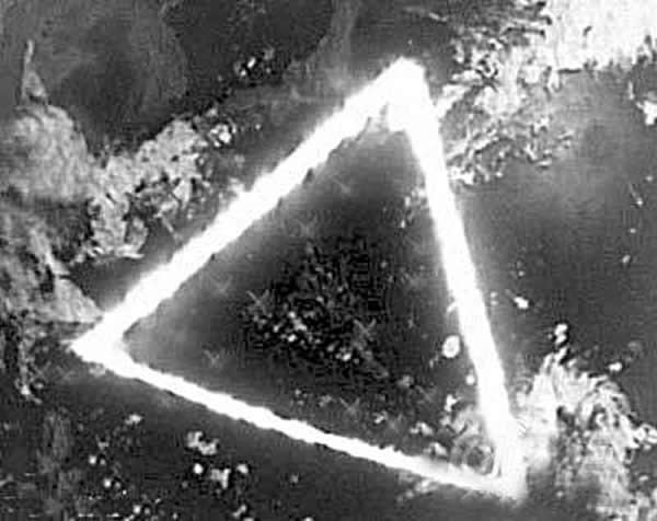 揭秘百慕大:海底金字塔或为大西国遗址