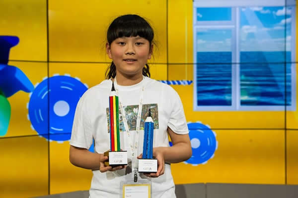 就读5年级的张天羽(Audrey Zhang)赢得谷歌涂鸦大赛冠军,她的作品将在周一(美国时间9日)登上Google首页。