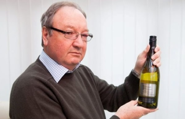 ���ʳ����г��ֹ�(Tesco)Ӣ���ֵ�׾��ڷ��ֶ�֩��