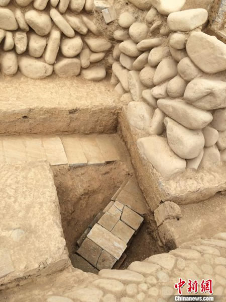 浙江杭州临安的将军山南麓出土南宋洪起畏夫妇墓