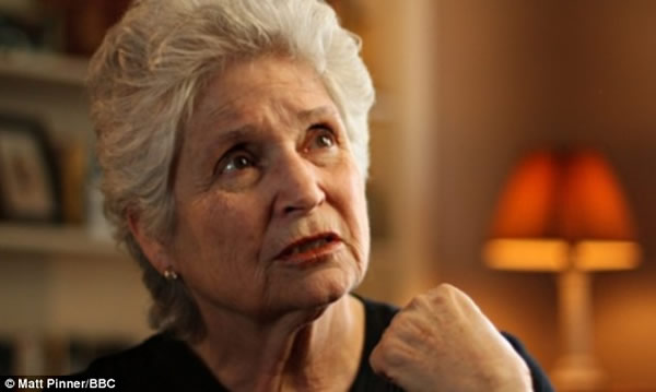 BBC纪录片《与海豚对话的女孩》(The Girl Who Talked to Dolphins)