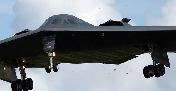 վB-2κըӢʱһֻͺӥײ