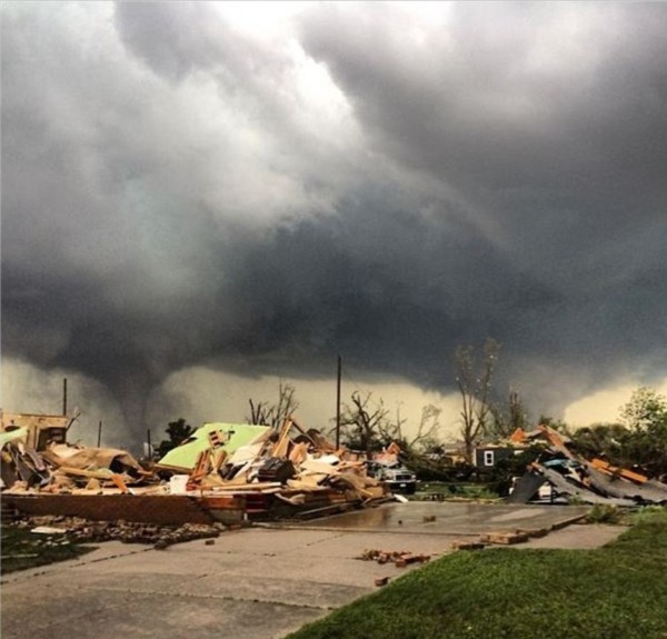 �����ڲ���˹���ݶ������������������紵Ϯ