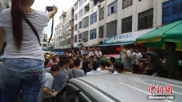 广西玉林民间的“狗肉荔枝节”在争议中来临