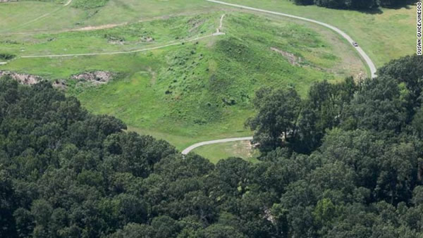 美国,波弗蒂角纪念土冢