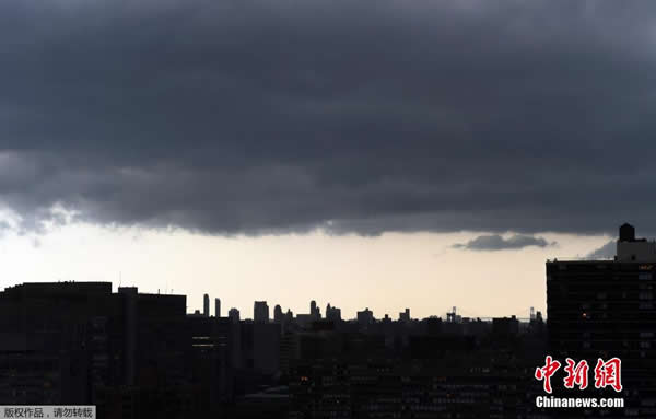 ����ʱ��2014��7��2�գ�ŦԼ�����������������绮��ҹ�ճ���׳�ۡ�