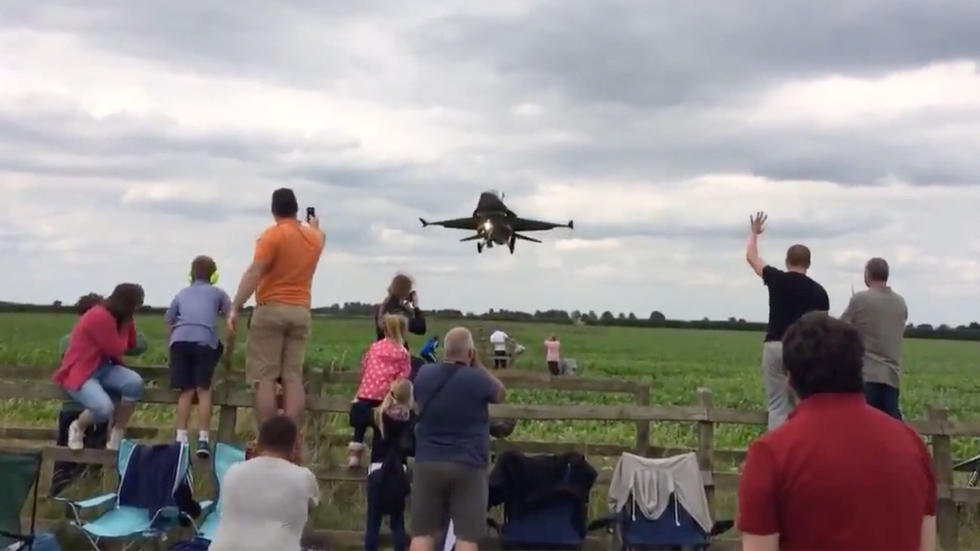 ӢWaddingtonչһվF-16Cսšͷɹ