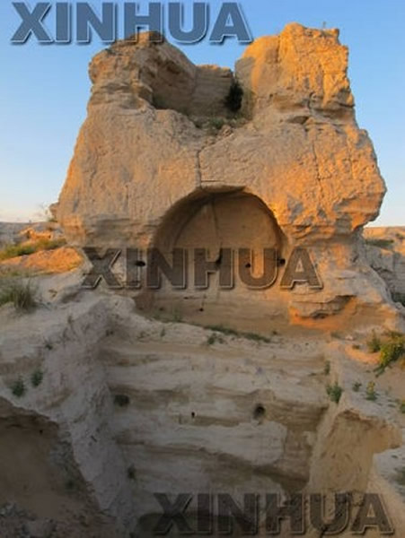 统万城南城墙的马面