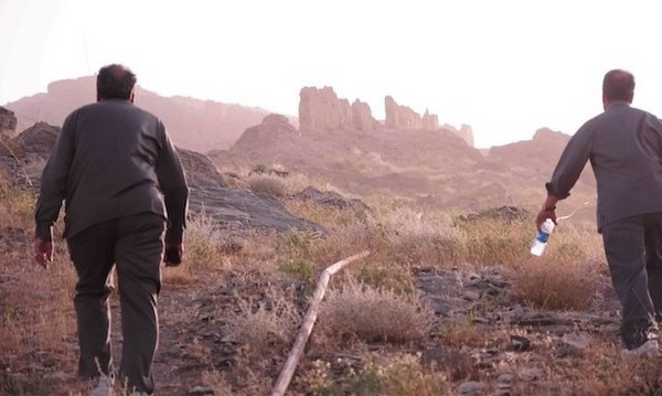 阿富汗喀布尔城中有座“人骨长城”