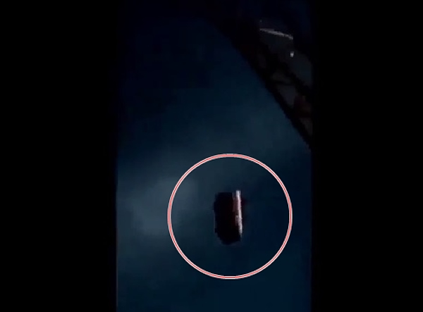 ��ɽ��(��Ȧ)ͻȻ���ѣ�������档