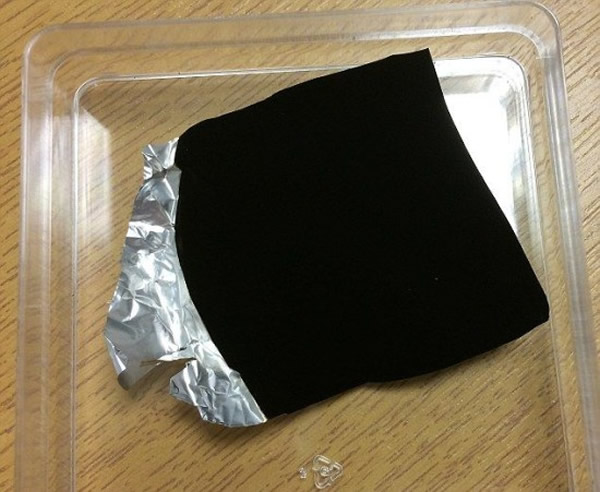 英国研究人员发明世界最黑的物料Vantablack