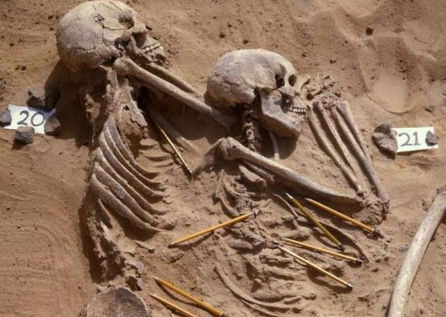 撒哈拉沙漠边缘发现1.3万年前最古老种族战争的遗迹