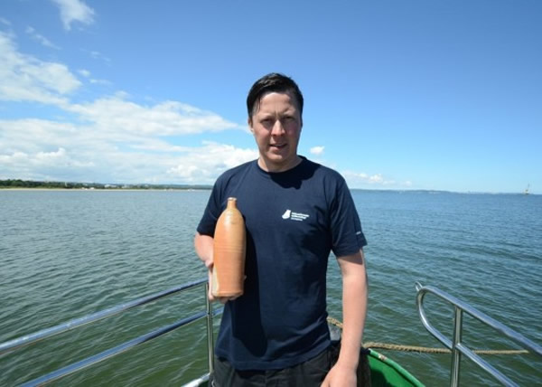 ������˹���庣�׳����з���ȫ������ϵĿ�Ȫˮ ��Լ200����ʷ