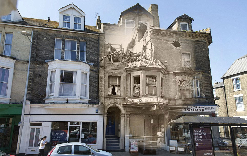1916年4月份,被德国轰炸后的洛斯托夫特(Lowestoft),与该街现在照片合成。
