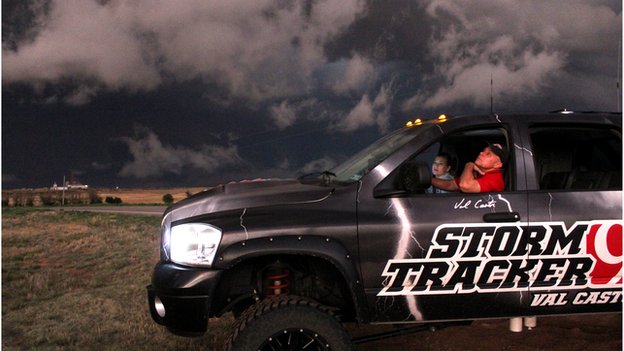 巴尔和埃米夫妇属于职业追风者