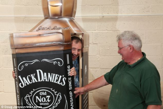 Ӣ��������˽�����ϲ������ʿ�ɾ�ƿ����ɹײ�